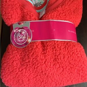 SO Plush Sherpa Pajama Set